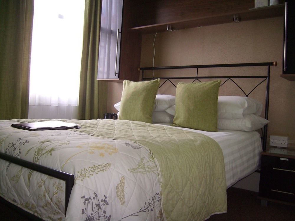 Langdon Villa Guest House Tenby Dış mekan fotoğraf