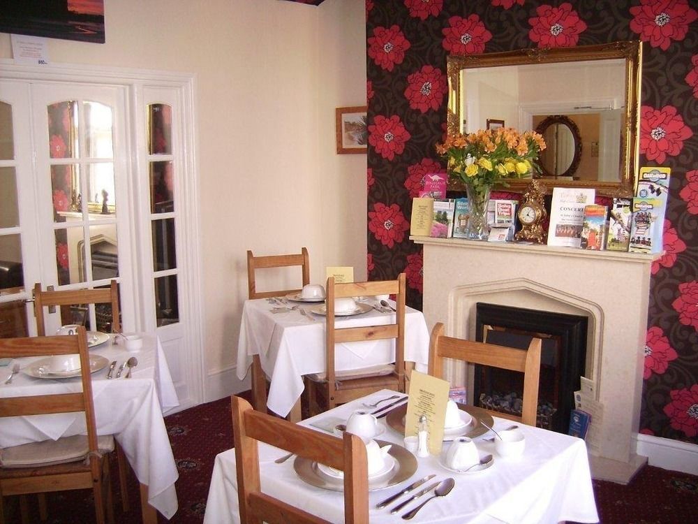 Langdon Villa Guest House Tenby Dış mekan fotoğraf